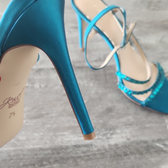 Jewel Badgley Mischka Turquoise Strappy Heels - Picture 5 of 8